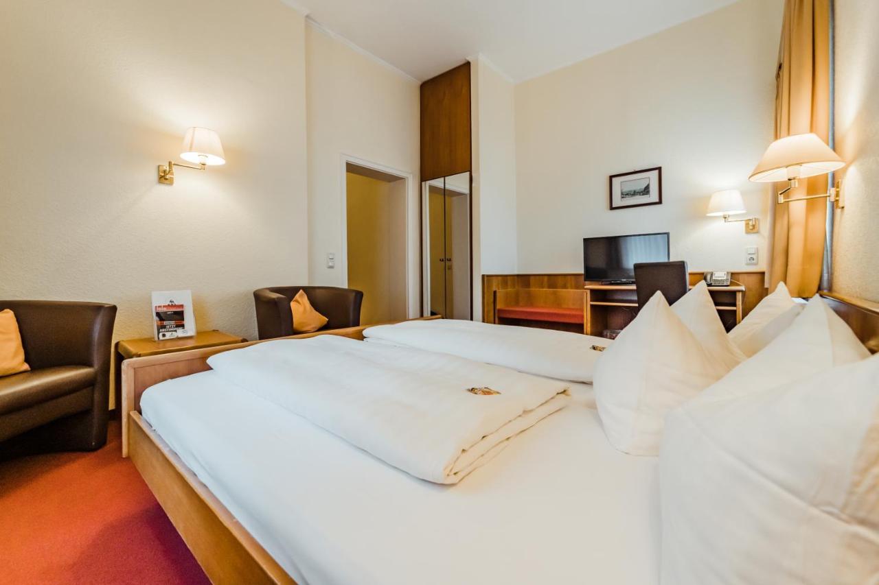 Hotel Am Marschiertor Aachen Exteriör bild