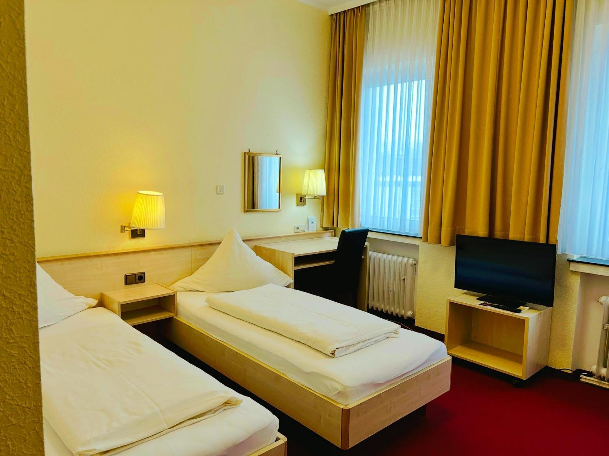 Hotel Am Marschiertor Aachen Exteriör bild