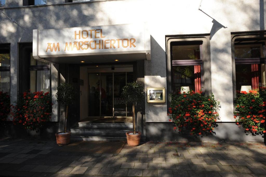 Hotel Am Marschiertor Aachen Exteriör bild